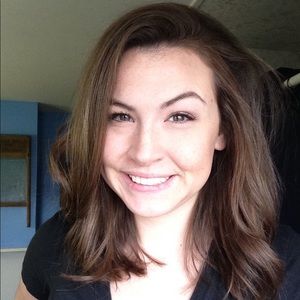 Meet your Posher, Leah